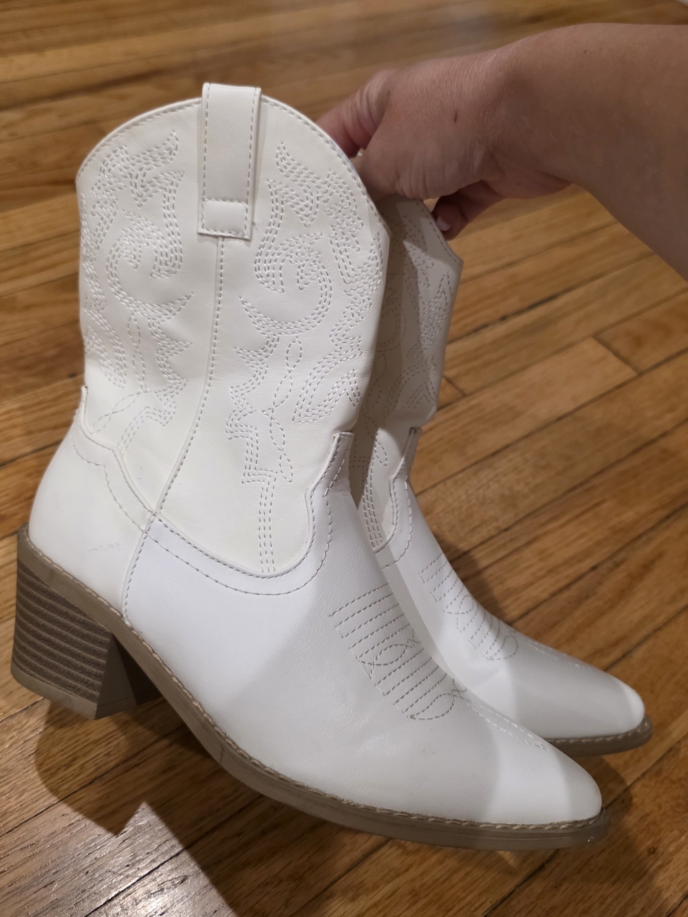 DREAM PAIRS Pointed Toe Western Cowboy Mid Calf Boots